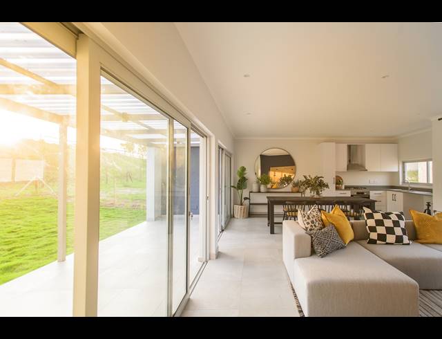 3 BEDROOM FREESTANDING TO LET IN LALELA ESTATE